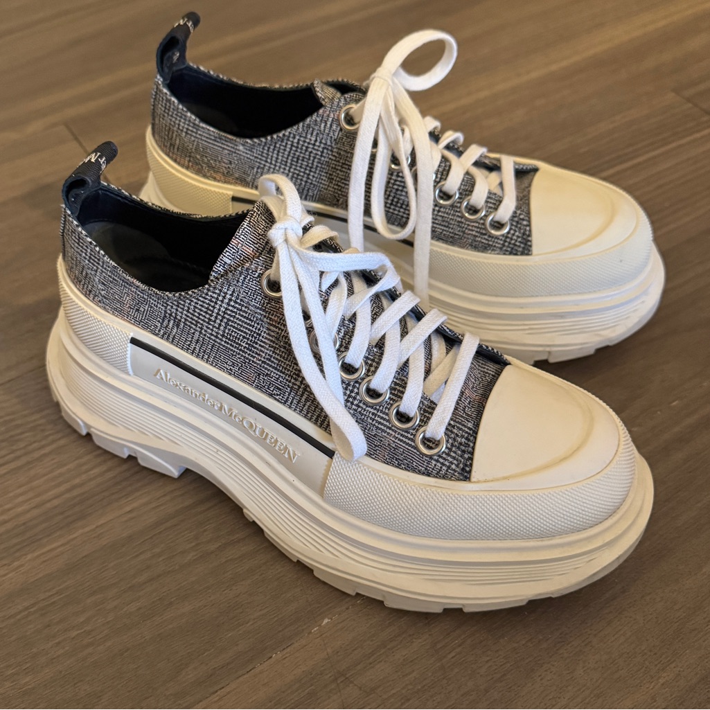 Alexander Mcqueen Sneaker Size 36